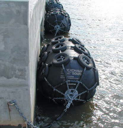 Yokohama Fender Type I Ship to Dock